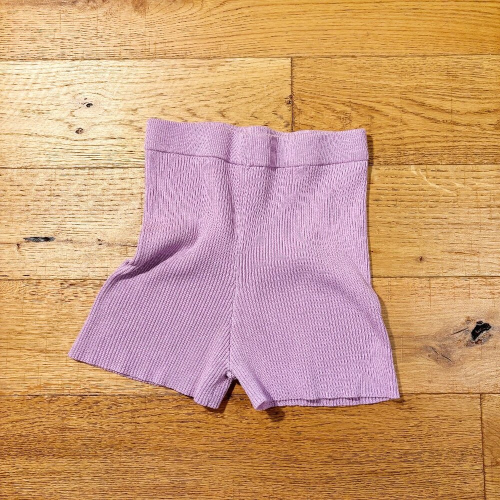 Purple high waisted ribbed shorts